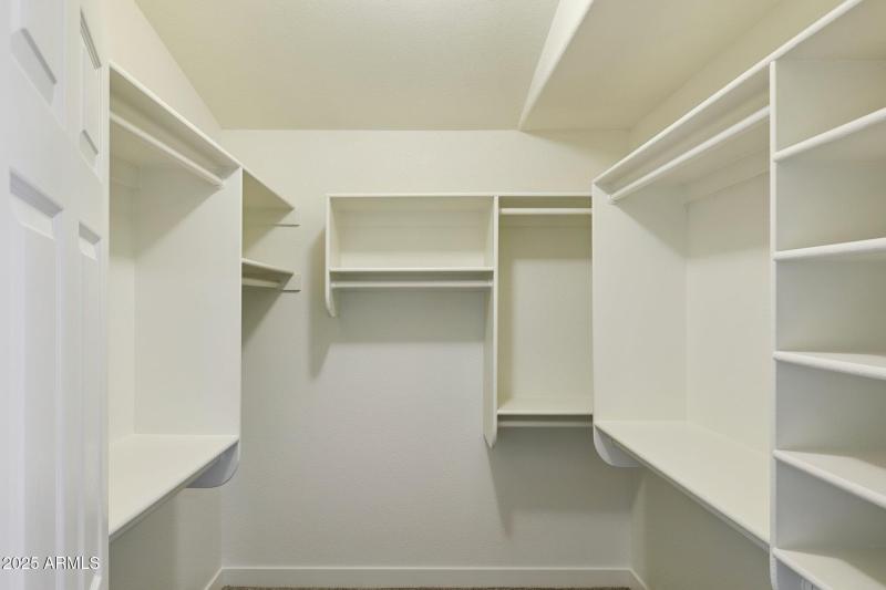 19-web-or-mls-4426-e-thistle-landing-dr