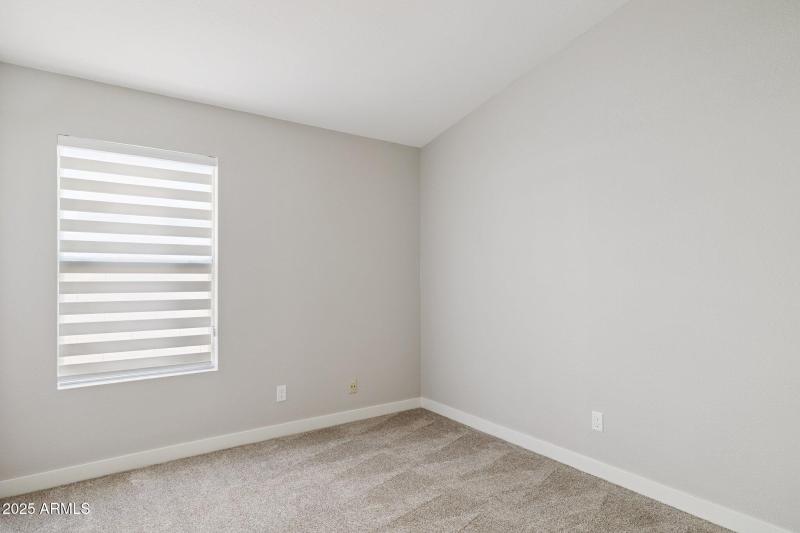 20-web-or-mls-4426-e-thistle-landing-dr