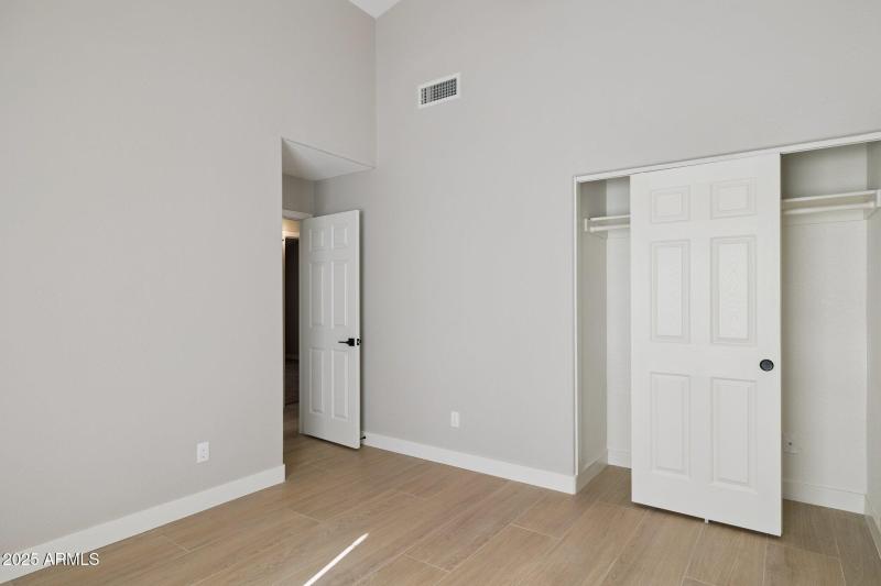 28-web-or-mls-4426-e-thistle-landing-dr