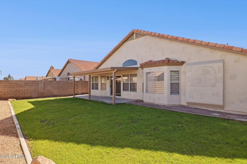 33-web-or-mls-4426-e-thistle-landing-dr