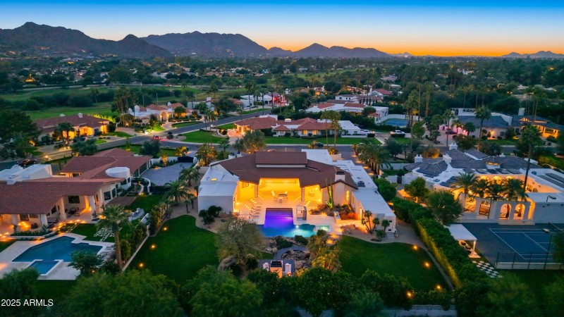 Paradise Valley Estate