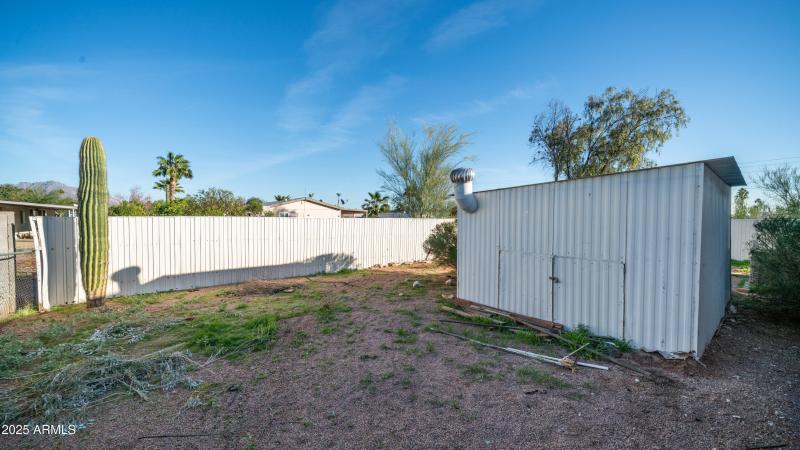 2359 S Tomahawk Rd-24