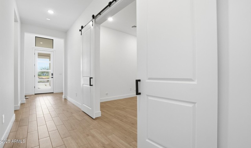 Edgewood Estates Lot #157 Foyer (Large)