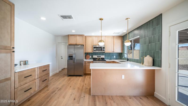 4981 W Michelle Dr-9