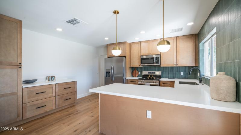 4981 W Michelle Dr-10