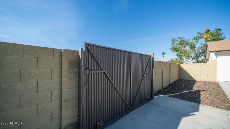 4981 W Michelle Dr-29