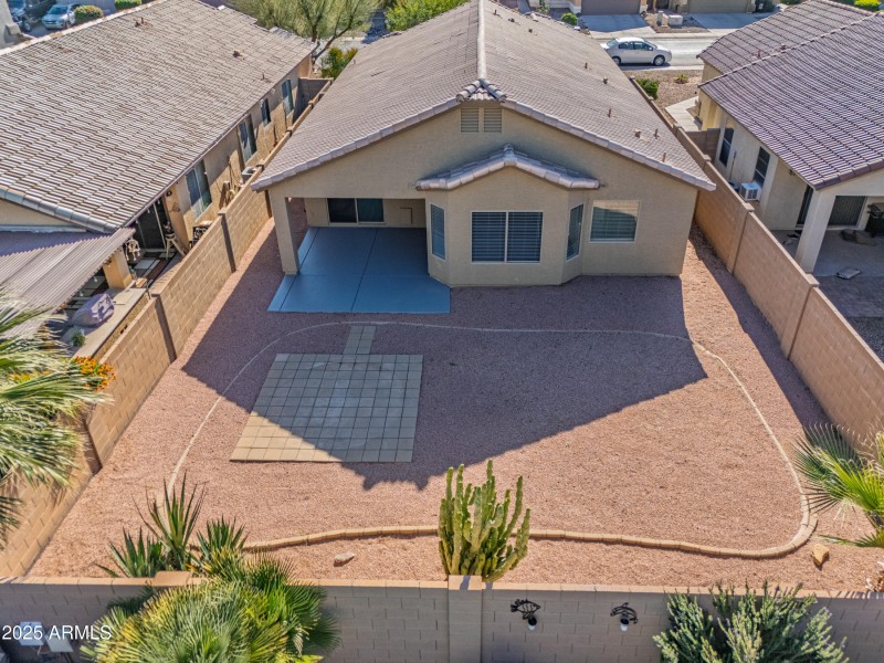 45526 W Windmill Dr-37