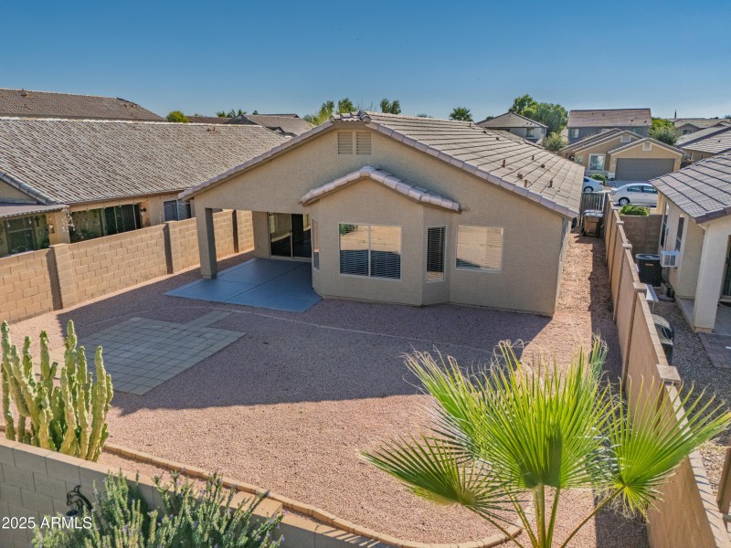 45526 W Windmill Dr-39