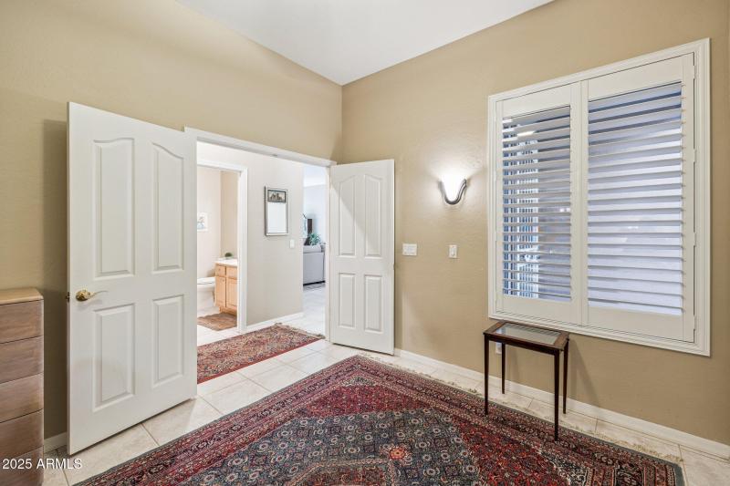 25-web-or-mls-11731-n-135th-pl