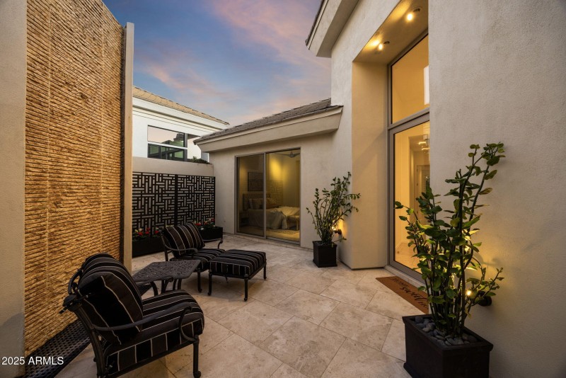 Private Courtyard