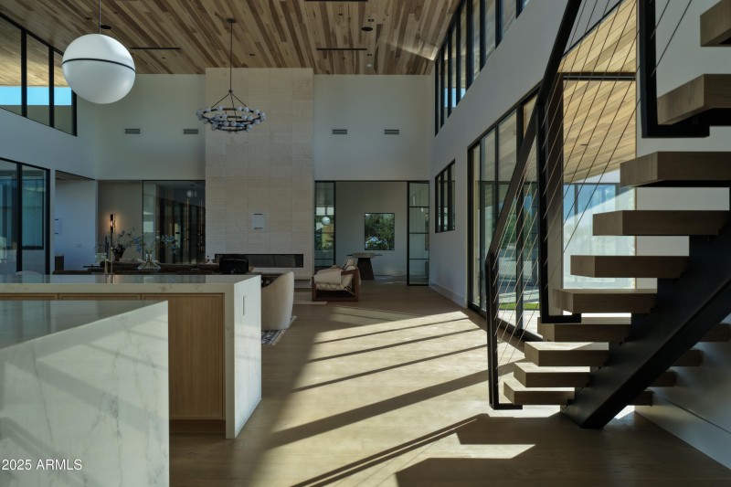 DJI_20251203085812_0451_D