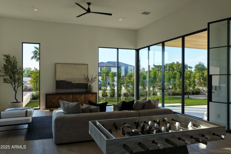 DJI_20251203090144_0455_D