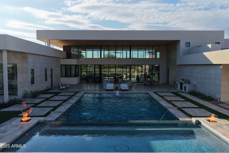 DJI_20251203092301_0465_D