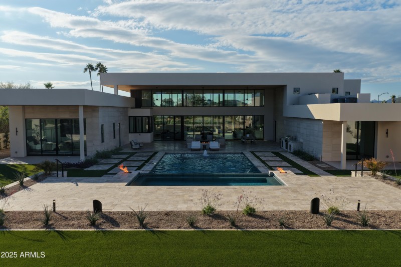 DJI_20251203092323_0466_D