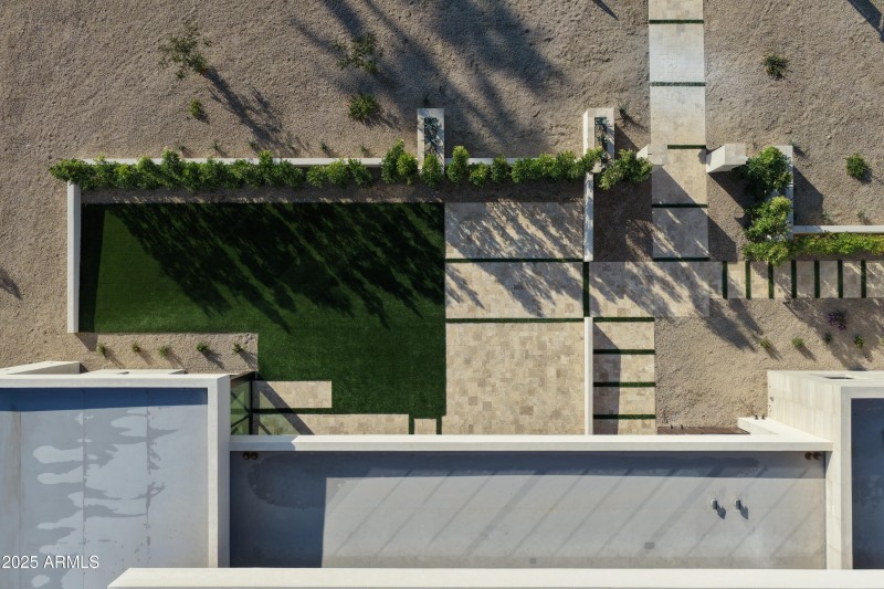 DJI_20251203092707_0472_D