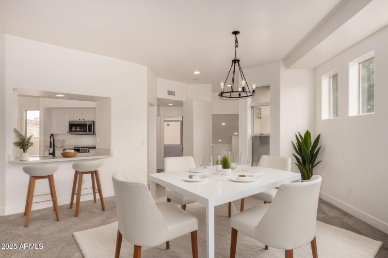 1747 E NORTHERN Avenue 263