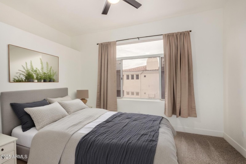 1747 E NORTHERN Avenue 263