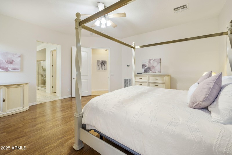 18-web-or-mls-_TM_3337