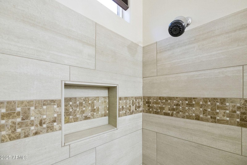 52-web-or-mls-_TM_3181