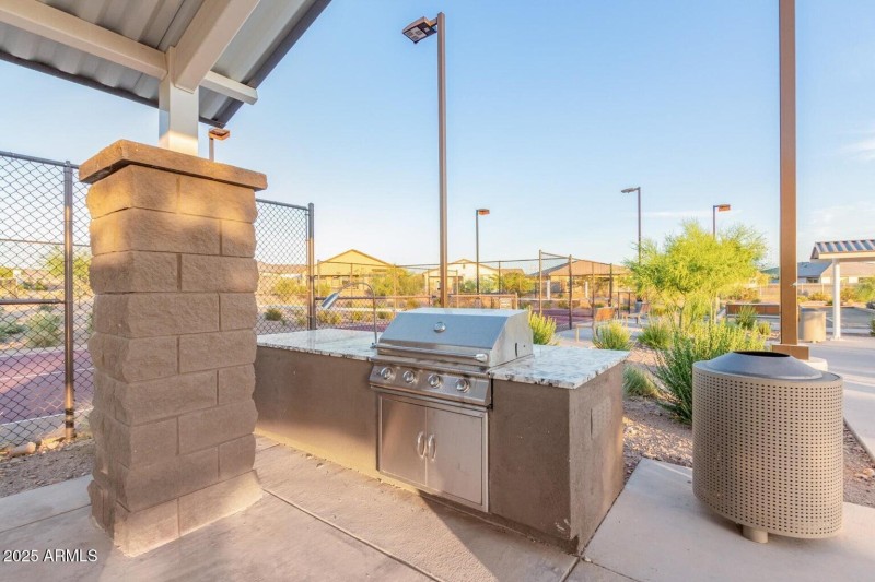 Peralta Canyon amenities