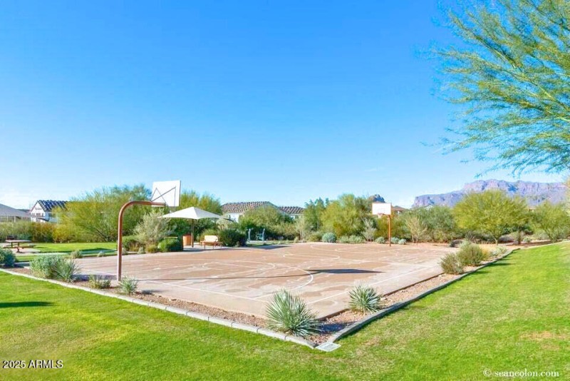 Peralta Canyon amenities