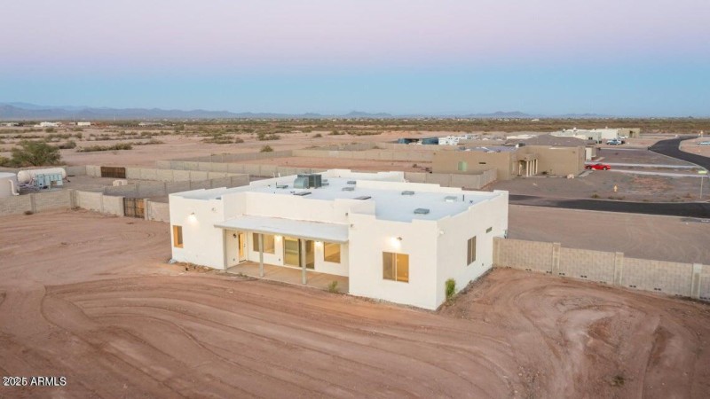 20211129191946726187000000-o