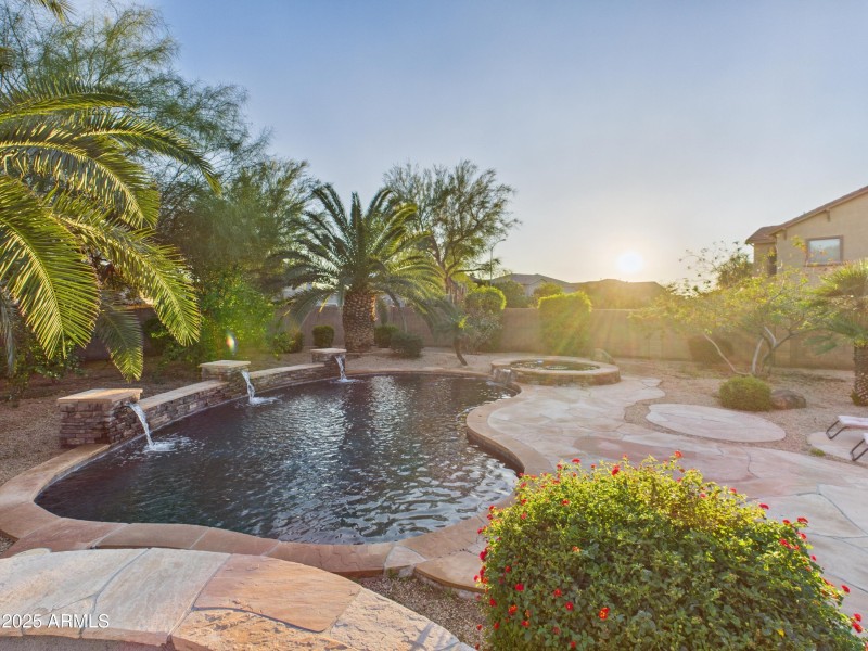 CAM04435G0-PR0019-STILL006