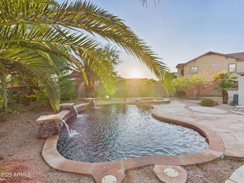 CAM04435G0-PR0019-STILL008