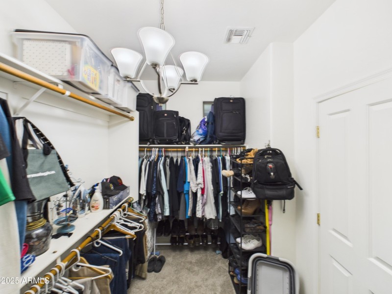 CAM04435G0-PR0019-STILL036