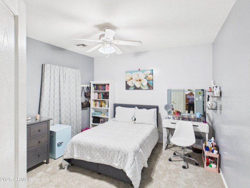 CAM04435G0-PR0019-STILL049