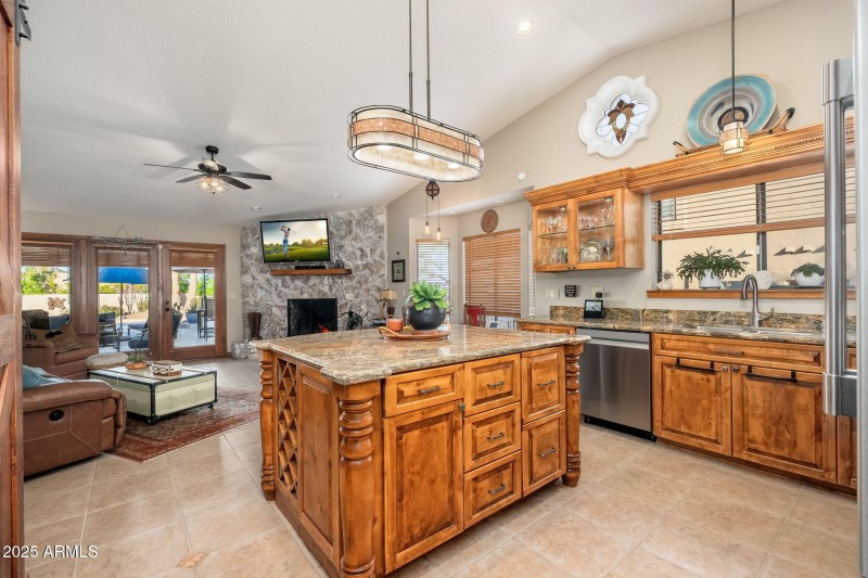 15122 E Palomino Blvd - 21