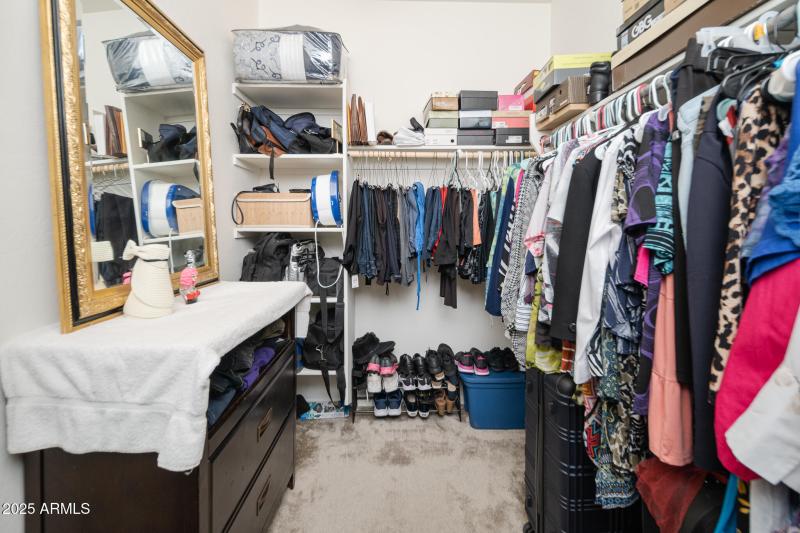 16_Master-Closet_01 - Copy