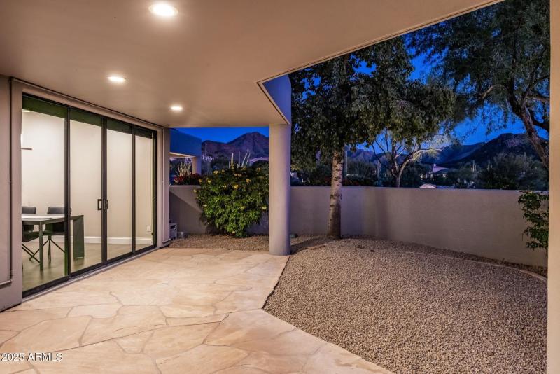 060_Covered Patio Views