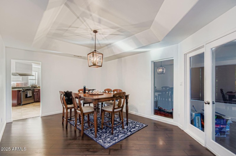 1543 E Mission Ln - Web Quality - 012 -