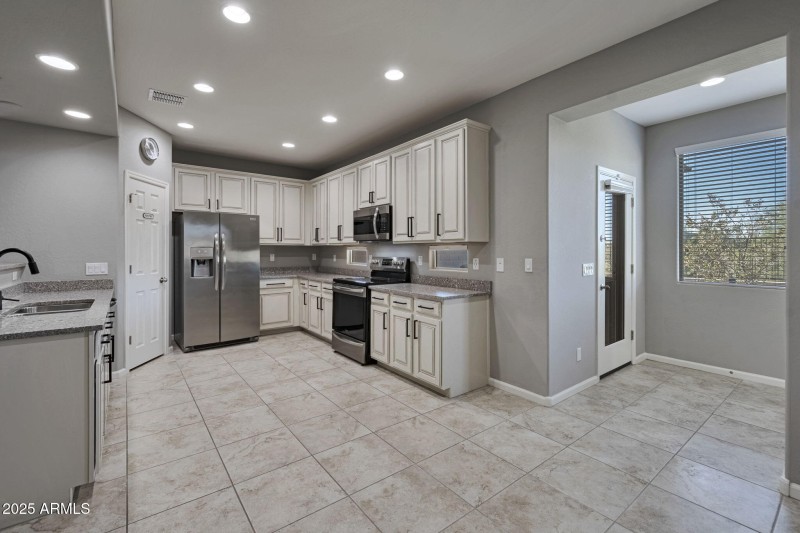 27278N77thAve_WS (5)