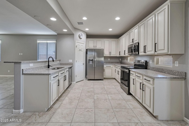 27278N77thAve_WS (8)