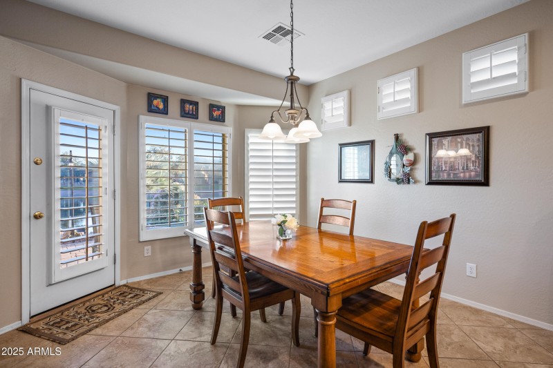 42457 W Candyland Pl-19