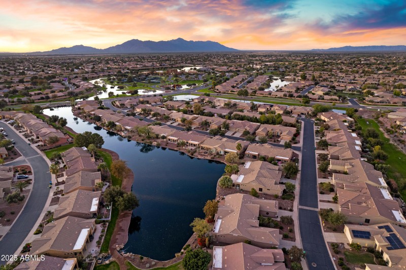 42457 W Candyland Pl-64