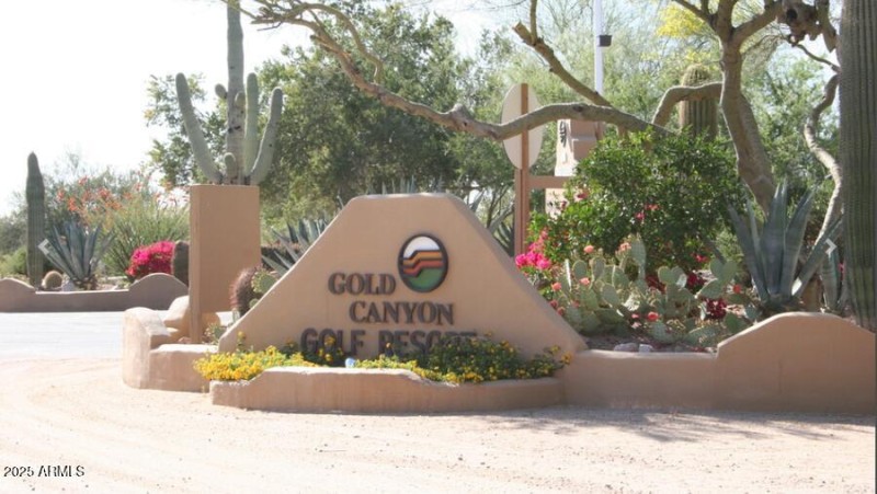 Gold Canyon Golf Resort Front Image