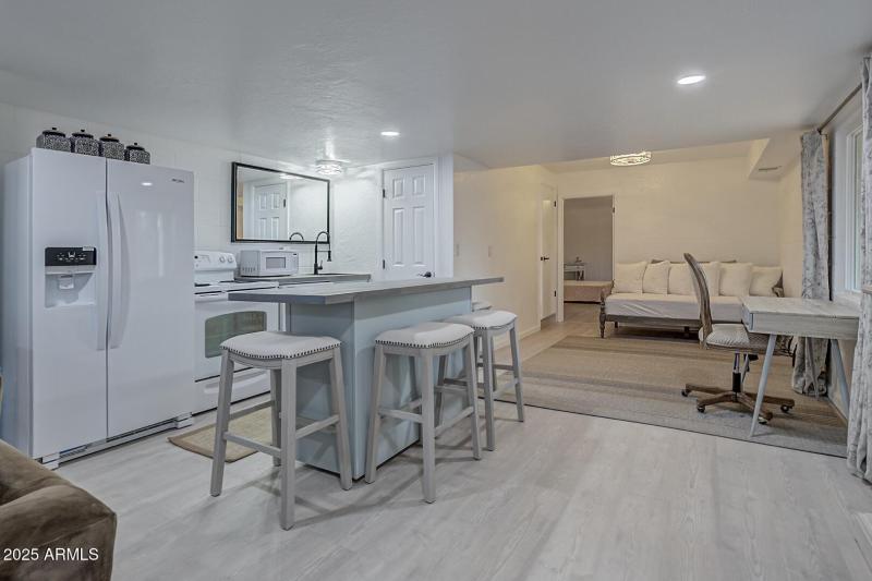 Guest Quarters - Kitchen (1)