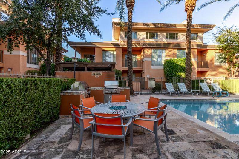 Sandalo Gated Community