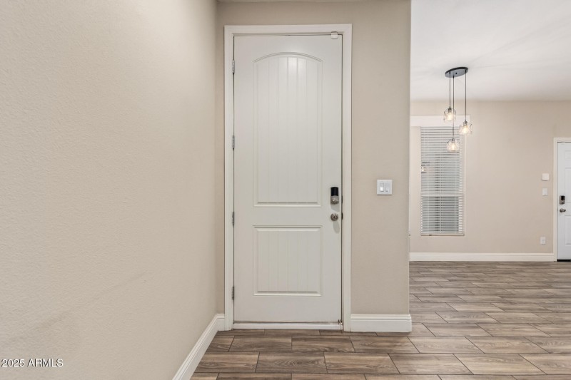 3301 S Goldfield RD 6039