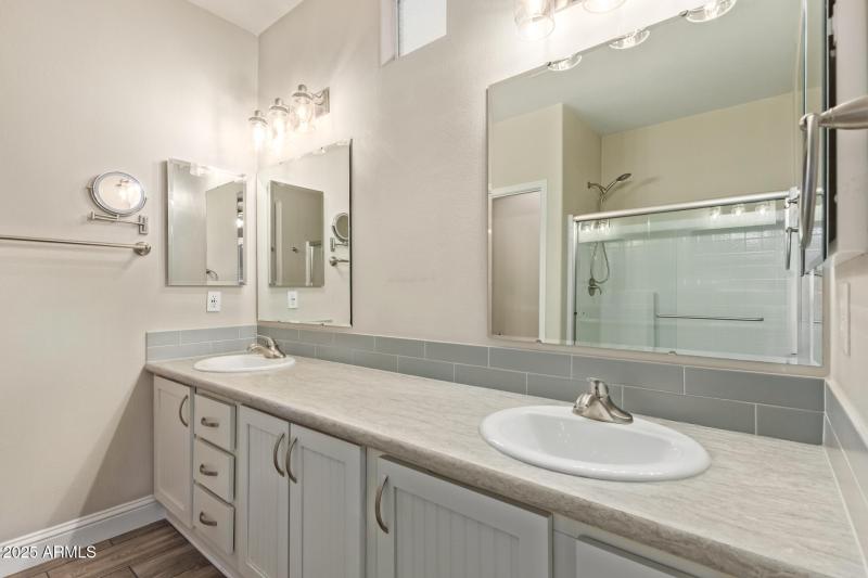 3301 S Goldfield RD 6039