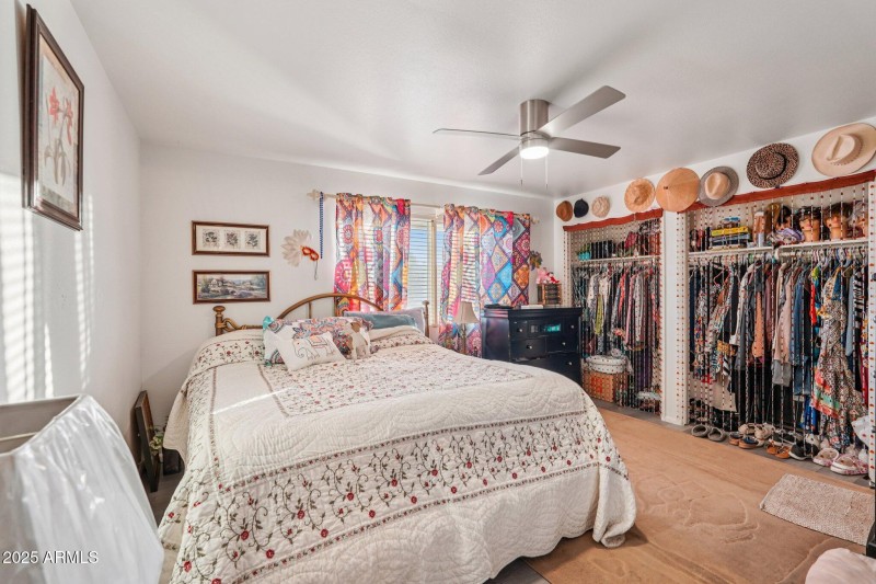 22-web-or-mls-W Connecticut Ave-S2511-02