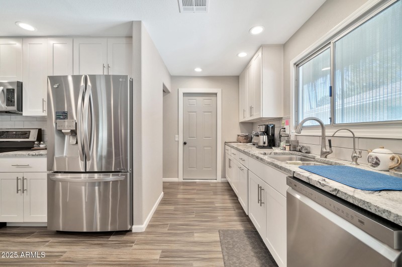 9866 W Highwood Ct-15_(2048)