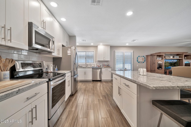 9866 W Highwood Ct-17_(2048)