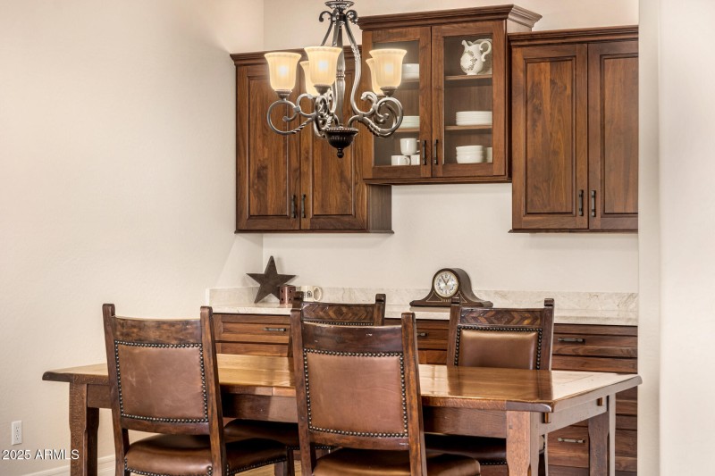 Custom dining buffett