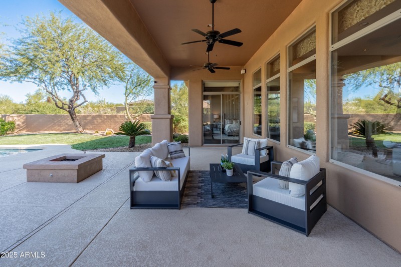 Covered patio Horz - Copy