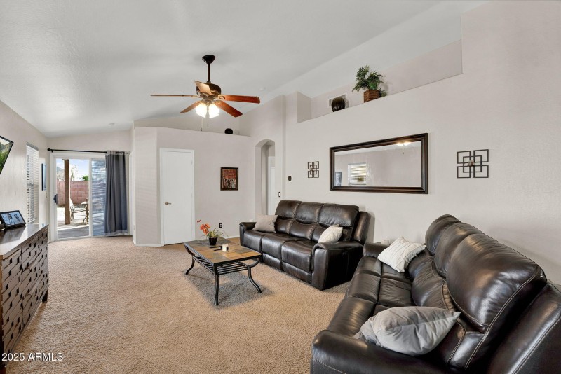 5-web-or-mls-16629 S 44th Pl-4