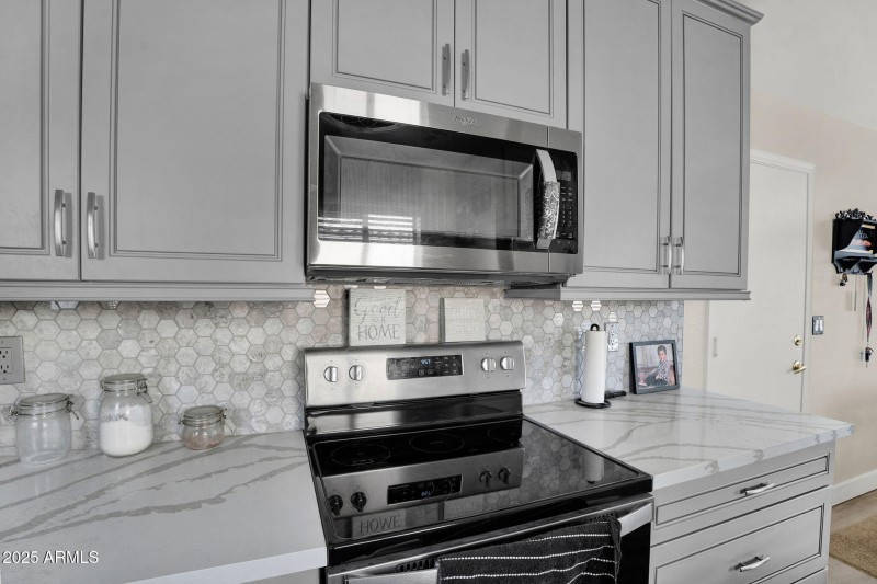 10-web-or-mls-16629 S 44th Pl-10